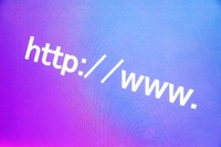 現在ホームページを持っているんですが、このアドレス（独自ドメイン）をそのままリウムスマイル！で利用できますか？