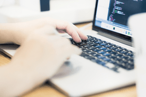 サービスの保守や機能修正へ